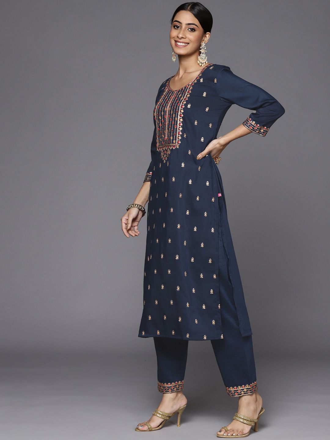 Dhiyona VA Women's Blue Embroidered Kurta with Trousers & With Dupatta
