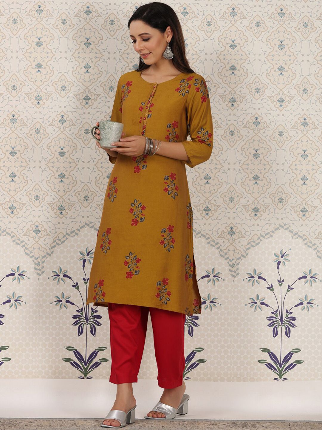 Dhiyona OD Floral Printed Zari Detailed Straight Kurta