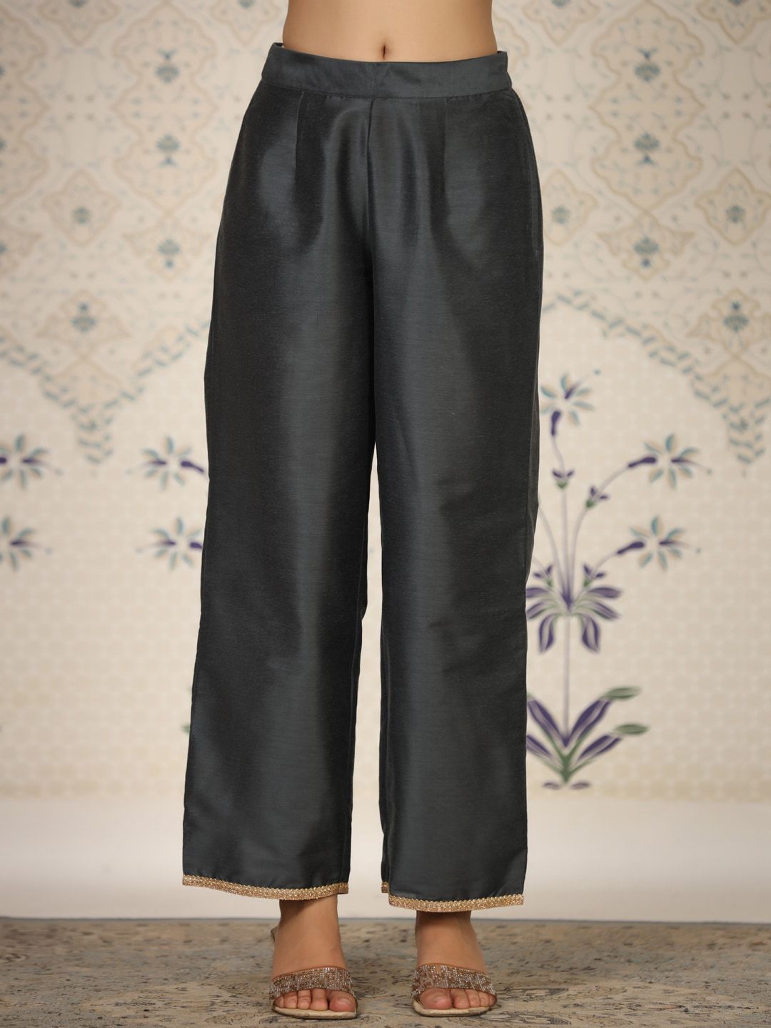 Dhiyona OD Keyhole Neck Kurta With Palazzos