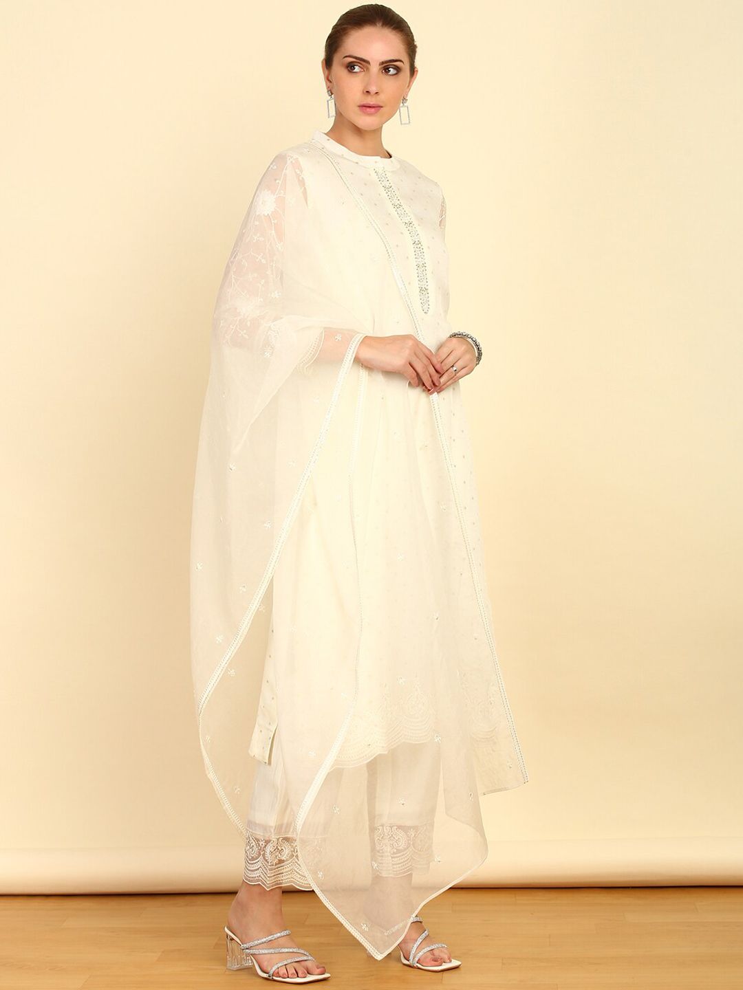 Dhiyona SO Women's Floral Embroidered Sequinned Mandarin Collar Straight Kurta With Trousers & Dupatta