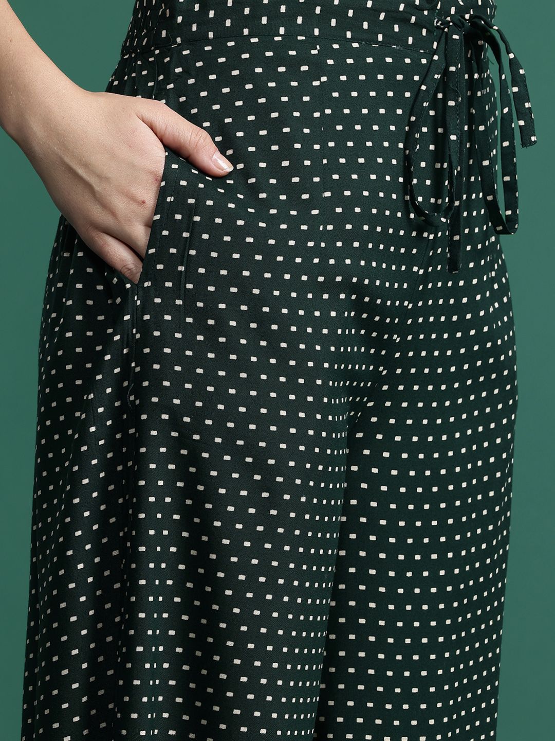 Dhiyona IE Floral Printed Sequinned Kurta with Trousers
