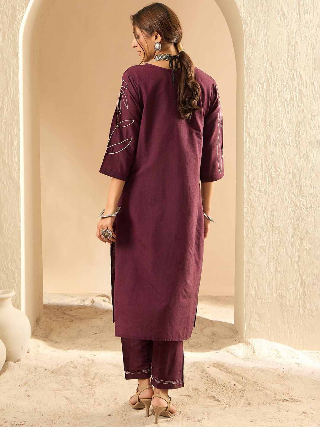 Dhiyona IE Women Floral Embroidered Regular Thread Work Pure Cotton Kurta with Trousers