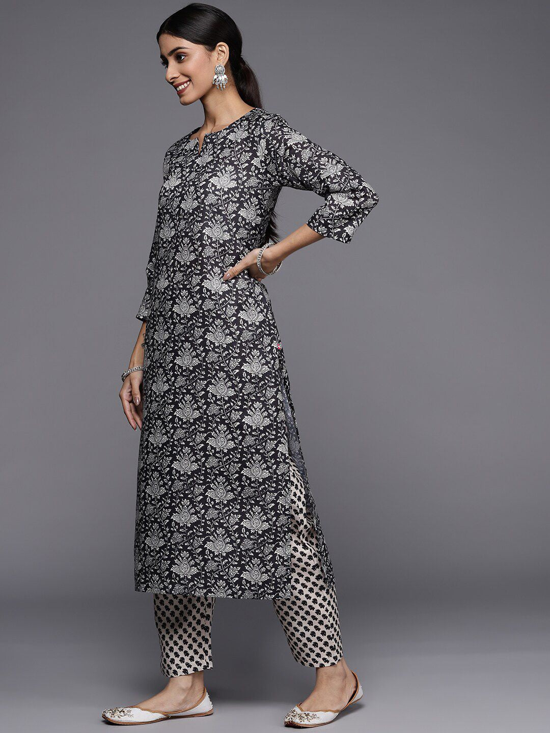 Dhiyona VA Women's Digital Winter Printed Kurta Palazzo &Dupatta