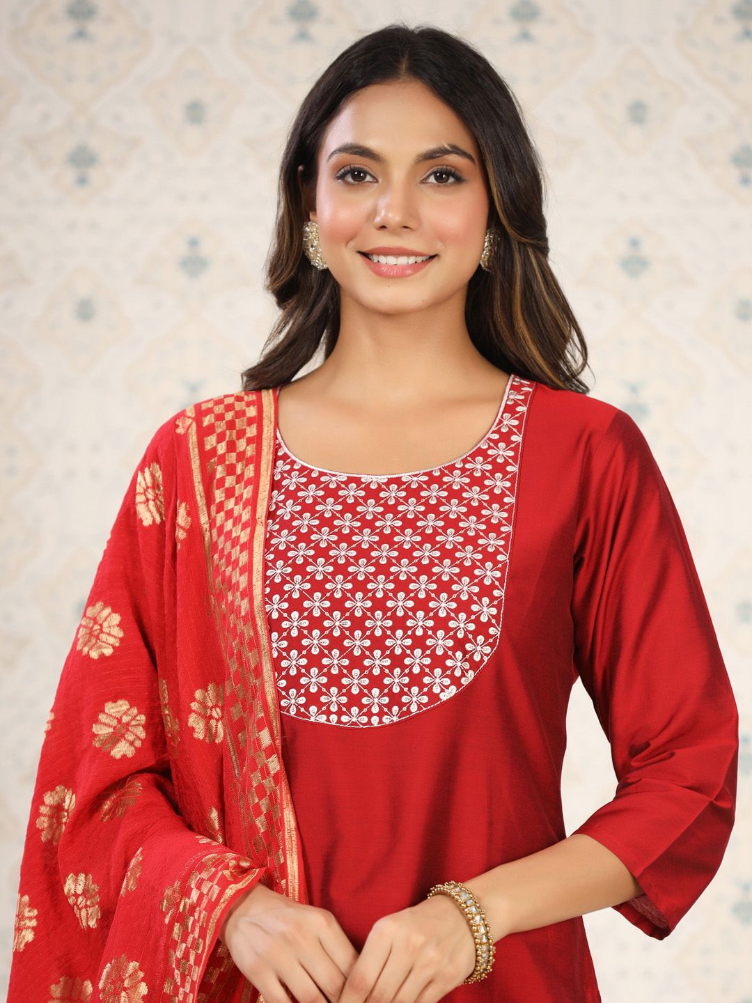 Dhiyona OD Floral Embroidered Sequined Straight Kurta & Trousers With Dupatta