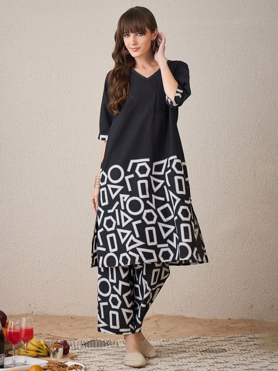 Dhiyona IE Geometric Printed V-Neck Pure Cotton A-Line Kurta With Palazzos