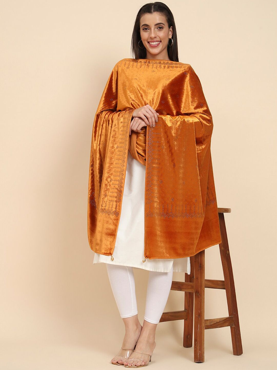 Dhiyona PA Embellished Beads and Stones Velvet Shawl