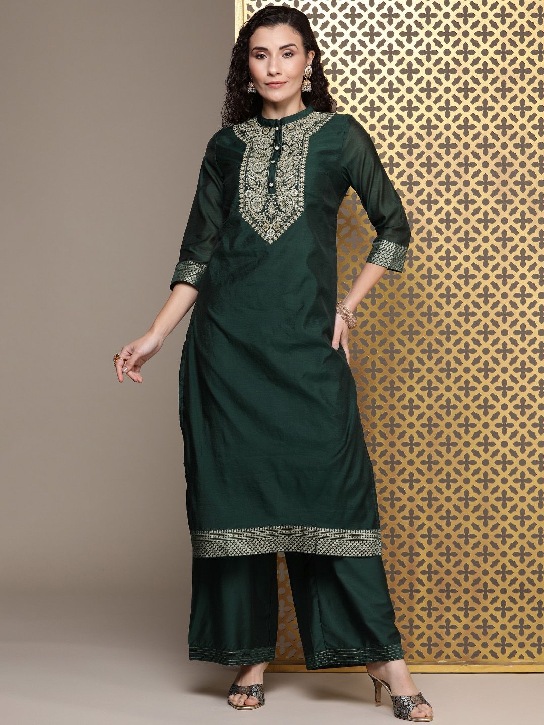 Dhiyona PD Women Women Jashn Paisley Yoke Design Zari Work Regular Kurta With Palazzos