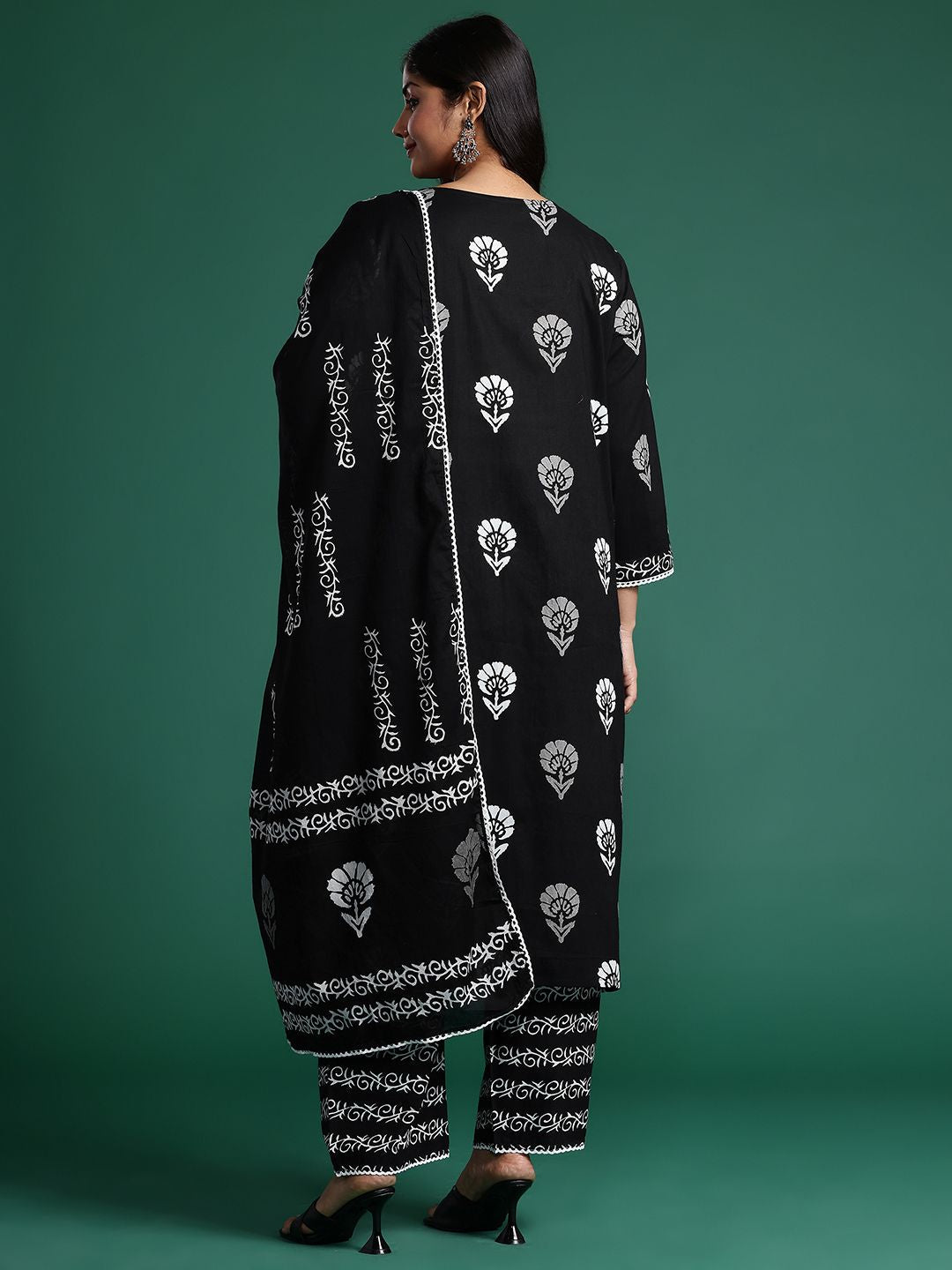 Dhiyona IE Floral Printed Regular Pure Cotton Kurta with Trousers & Dupatta