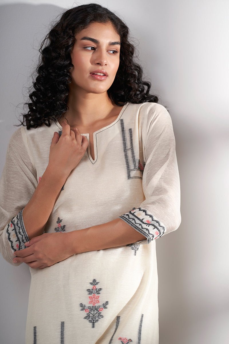 Women's Cream Woven Cotton Linen Kurta With Cotton Bottom