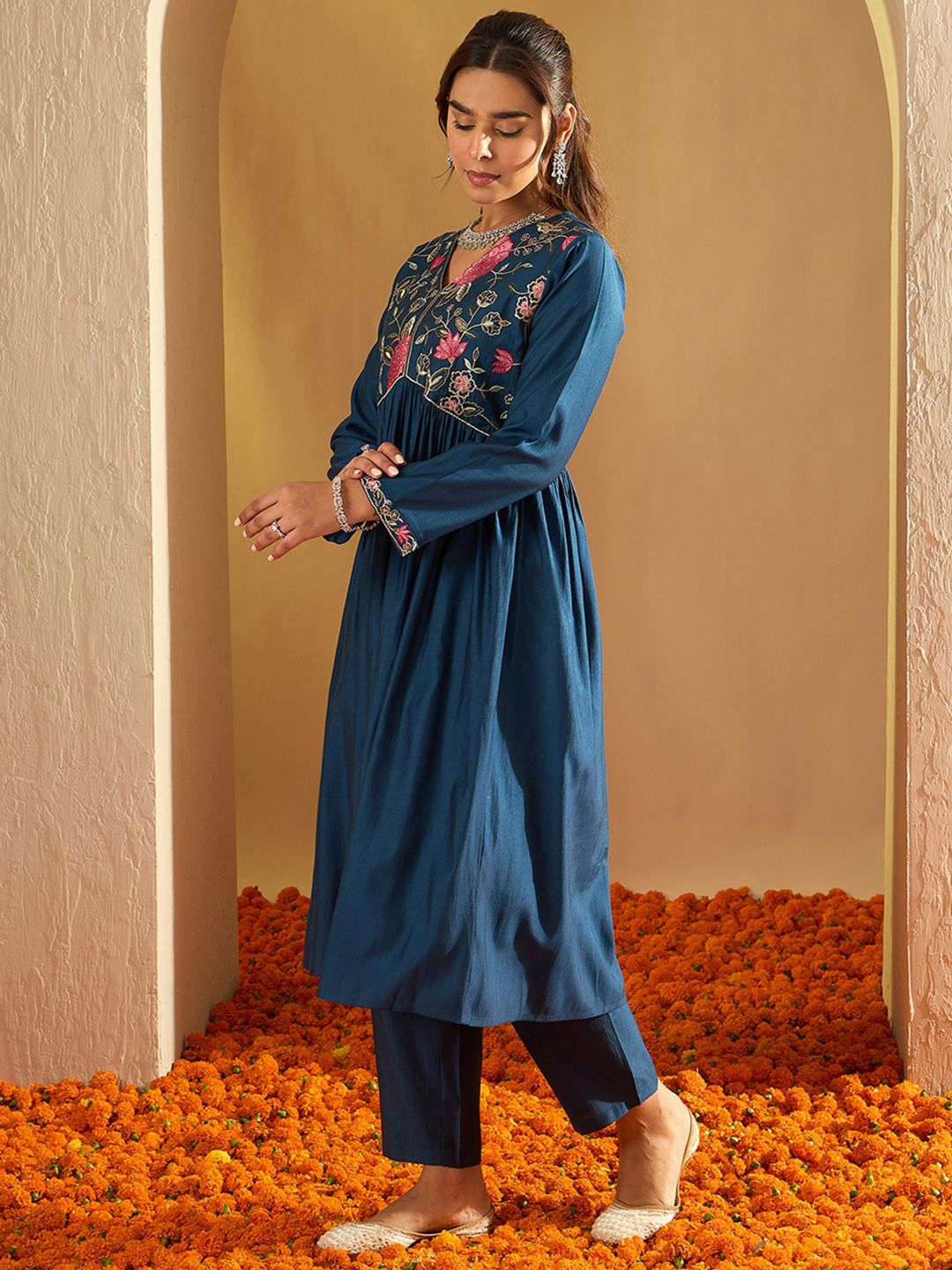 Dhiyona IE Floral Yoke Design Empire A-Line Sequinned Liva Kurta with Trousers