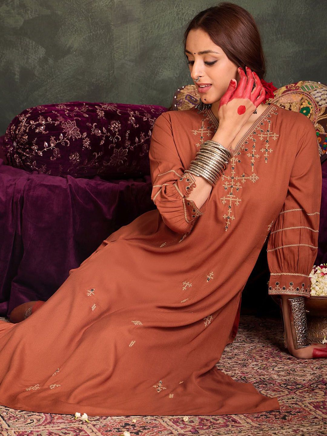 Floral Yoke Design V-Neck Thread Work A-Line Kurta With Palazzos