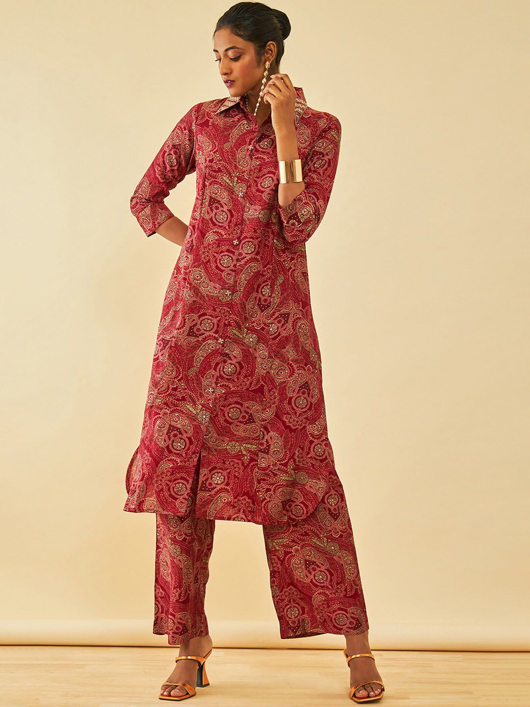 Dhiyona SO Women's Paisley Printed Regular Thread Work Kurta with Trousers