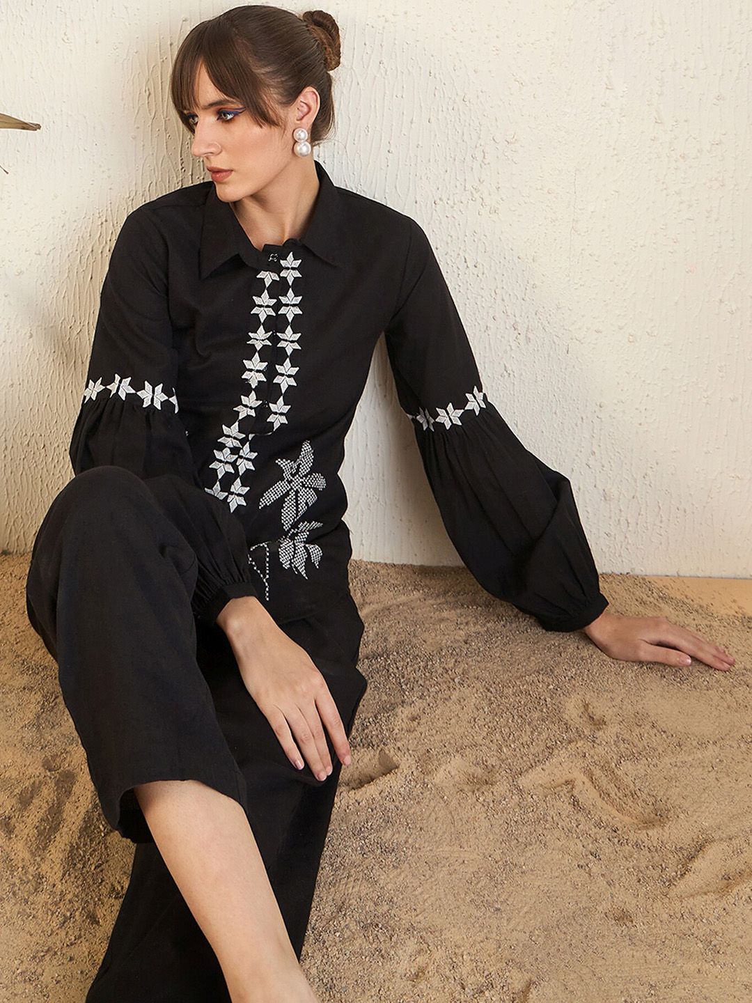 Black Floral Embroidered Straight A-Line Kurta With Trouser
