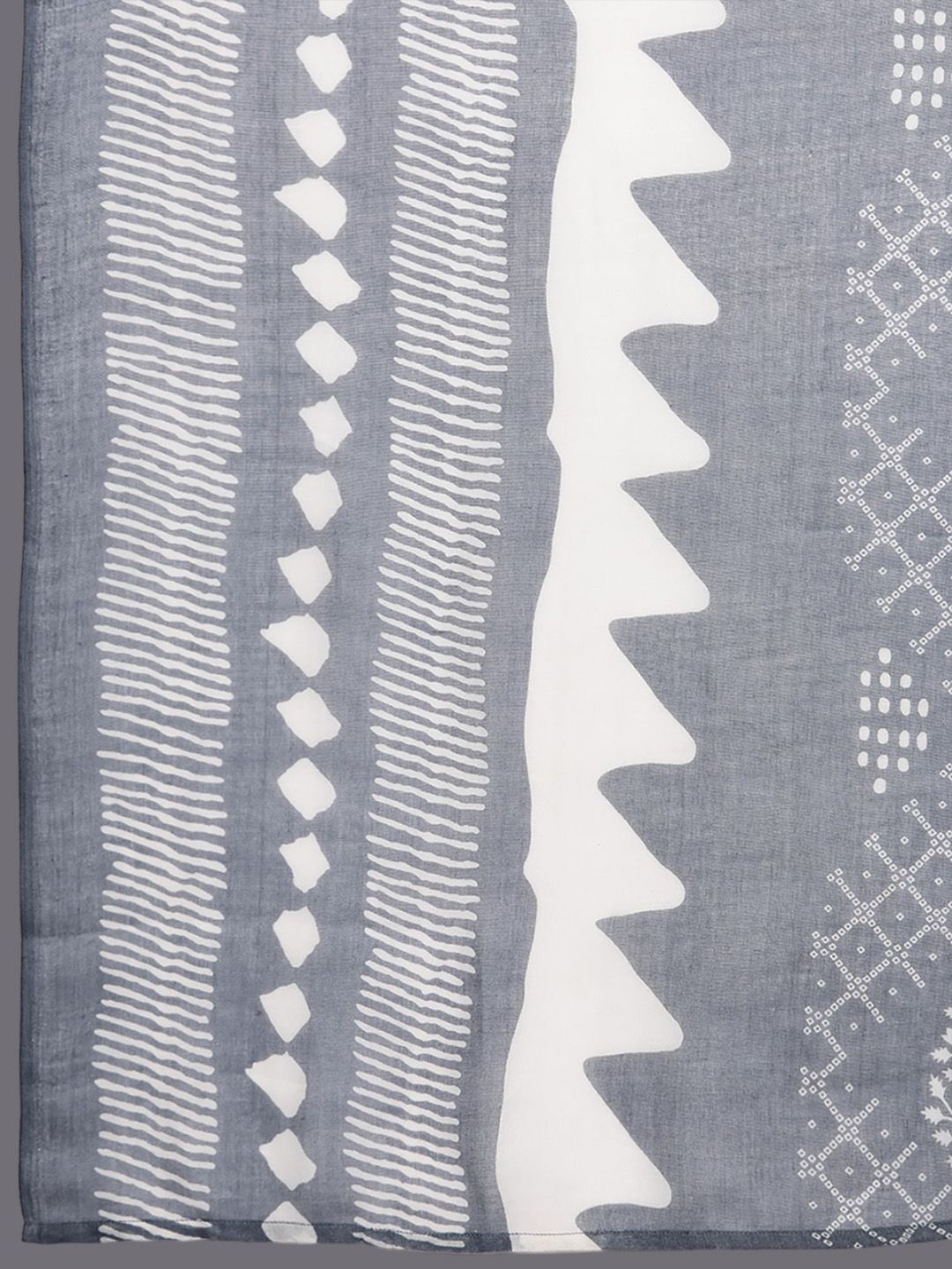 Dhiyona IE Women Floral Printed Regular Sequinned Pure Cotton Kurta with Trousers & With Dupatta