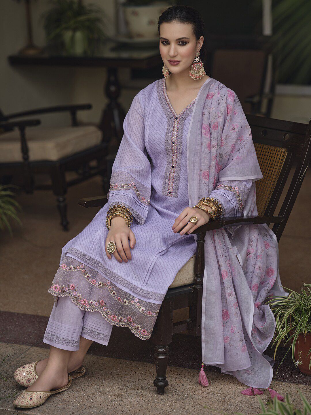 Dhiyona IE Lavender & Pink Floral Embroidered Thread Work Linen Kurta Set