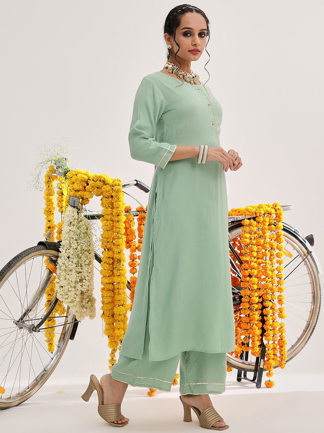 Dhiyona VA Women'sGreen Gotta Patti Detail Straight Kurta & Palazzos With Dupatta