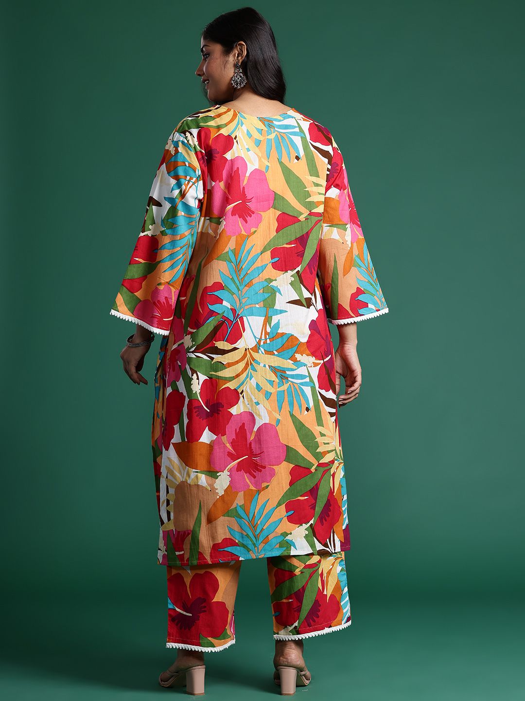 Dhiyona IE Plus Size Floral Printed Pure Cotton Kurta with Trousers