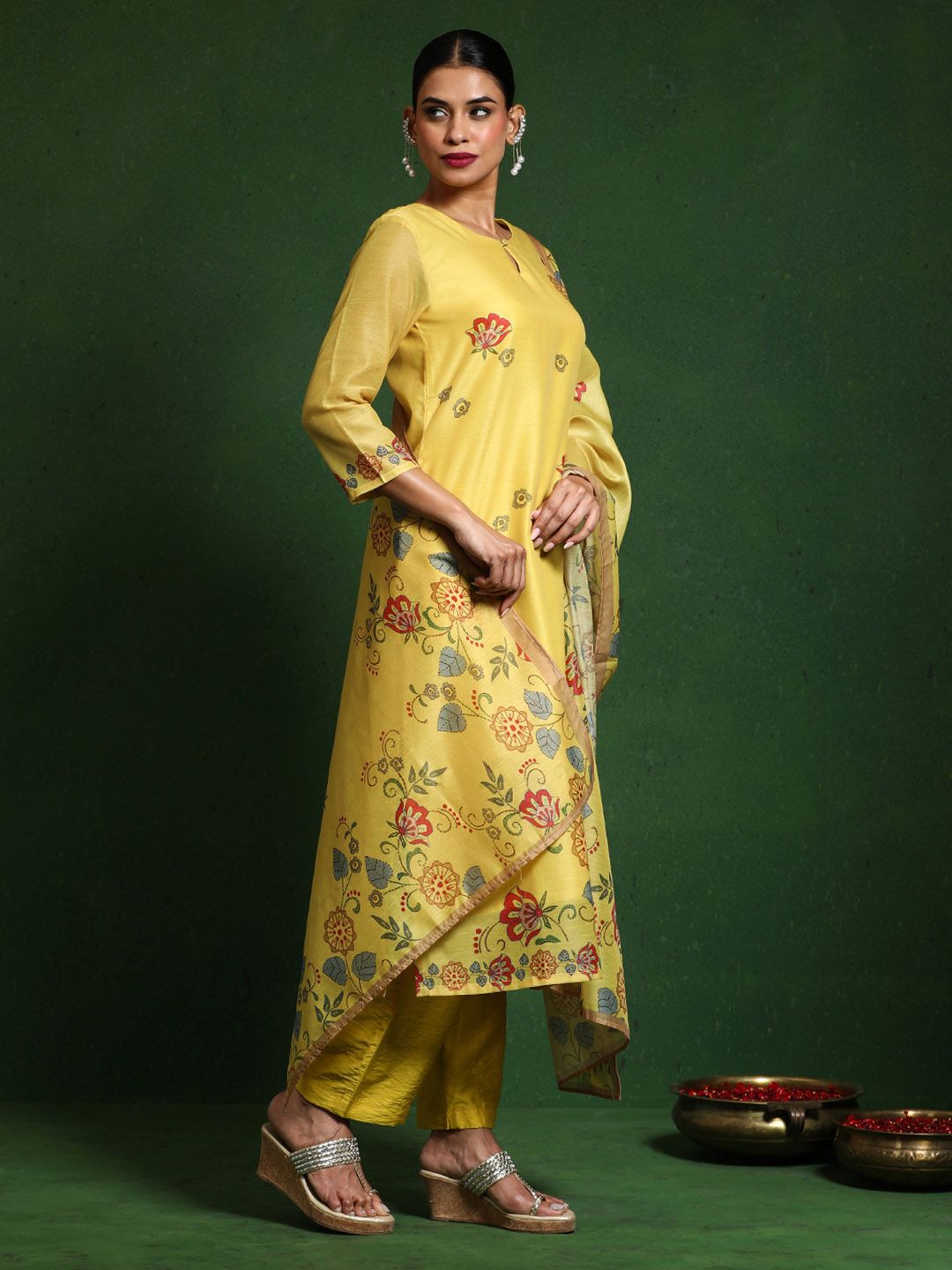 Dhiyona VA Women'sFloral Embroidered Sequinned Chanderi Silk Kurta with Trousers & Dupatta