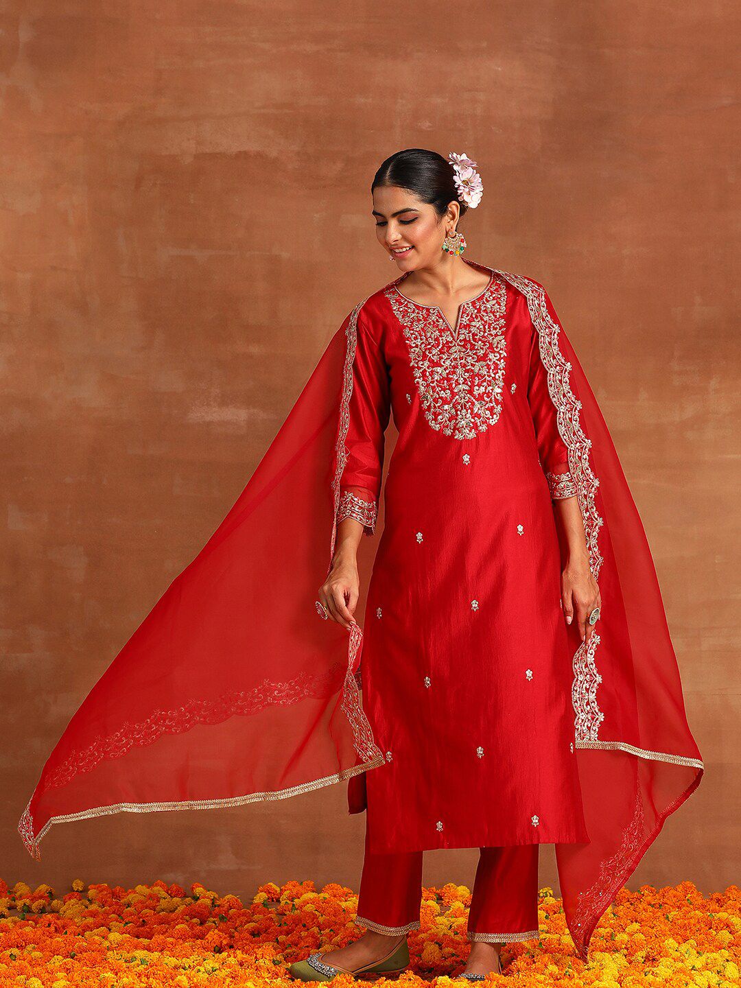 Dhiyona IE Floral Embroidered Regular Sequinned Kurta With Palazzos & Dupatta