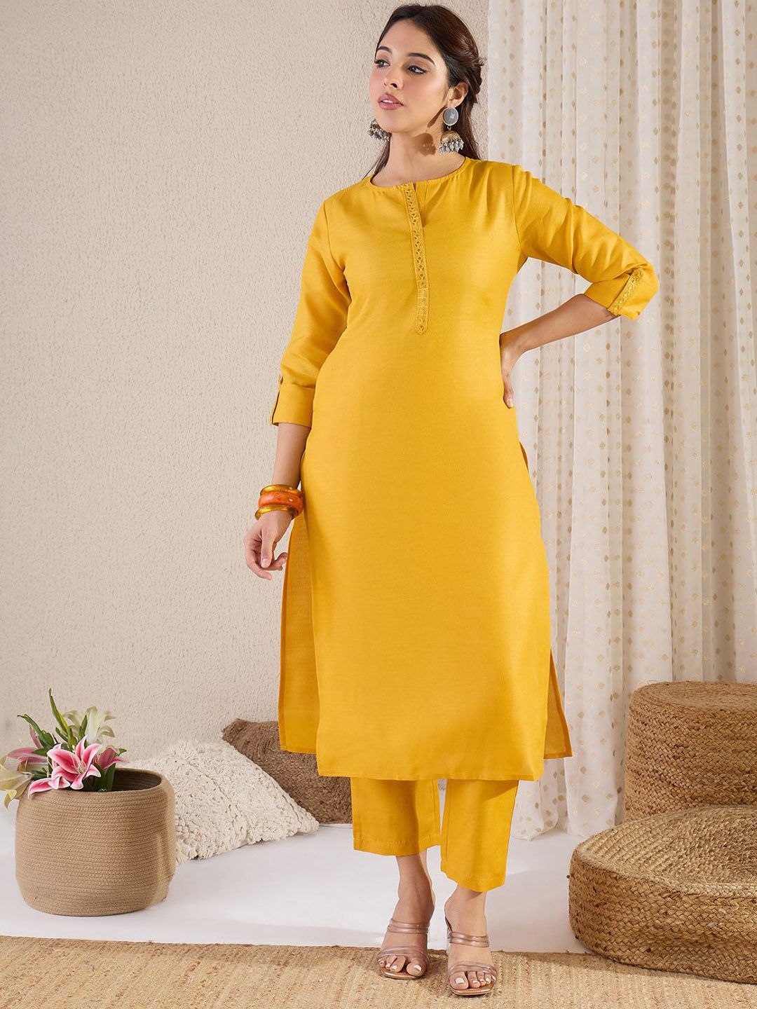 Dhiyona IE Straight Kurta With Trouser & Dupatta