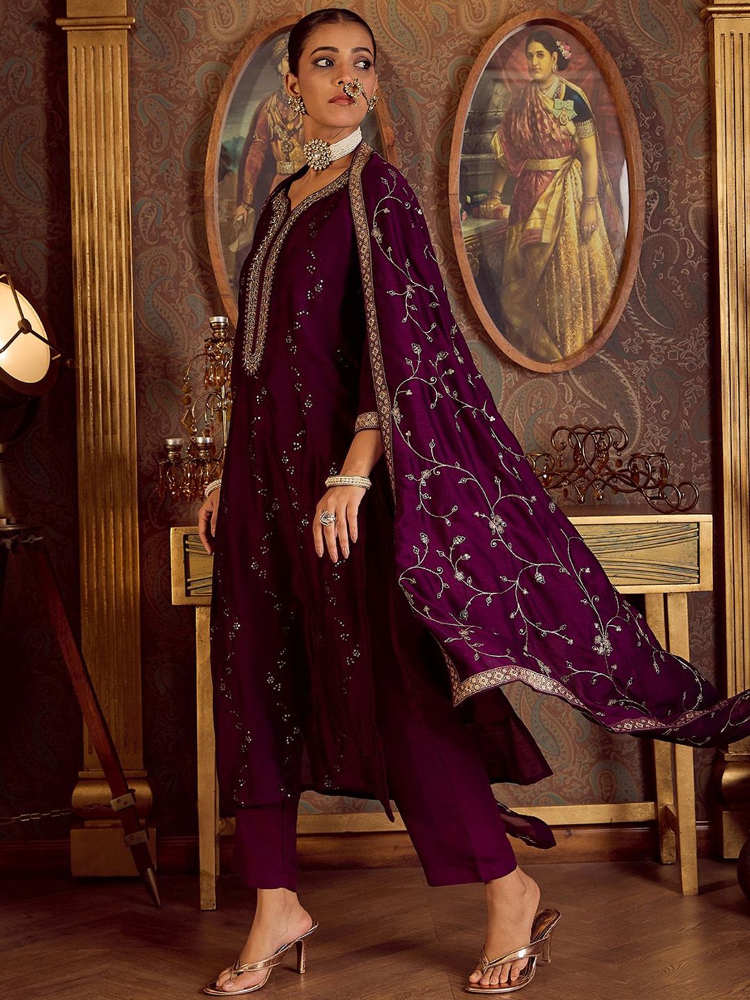 Dhiyona IE Women Floral Embroidered Regular Kurta with Trousers & With Dupatta