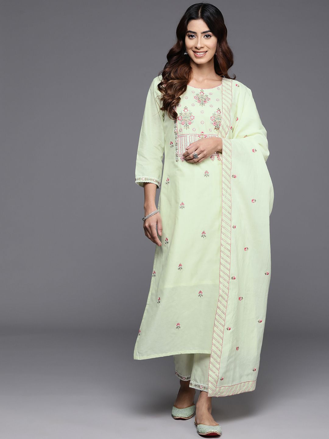 Dhiyona VA Women'sFloral Embroidered Pure Cotton Straight Kurta With Trousers & Dupatta