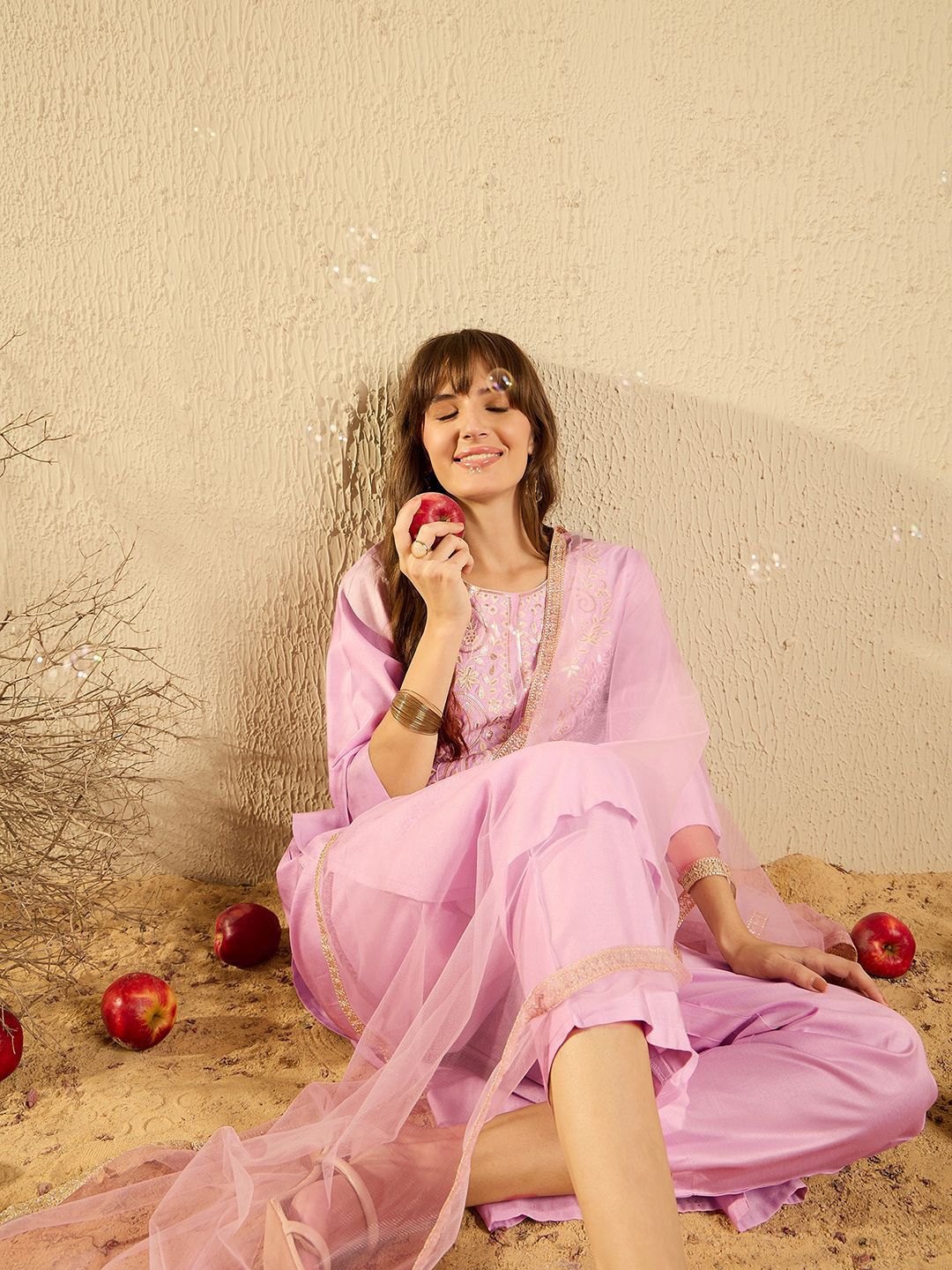 Women Ethnic Motifs Embroidered Regular Thread Work Liva Kurta with Trousers & With Dupatta