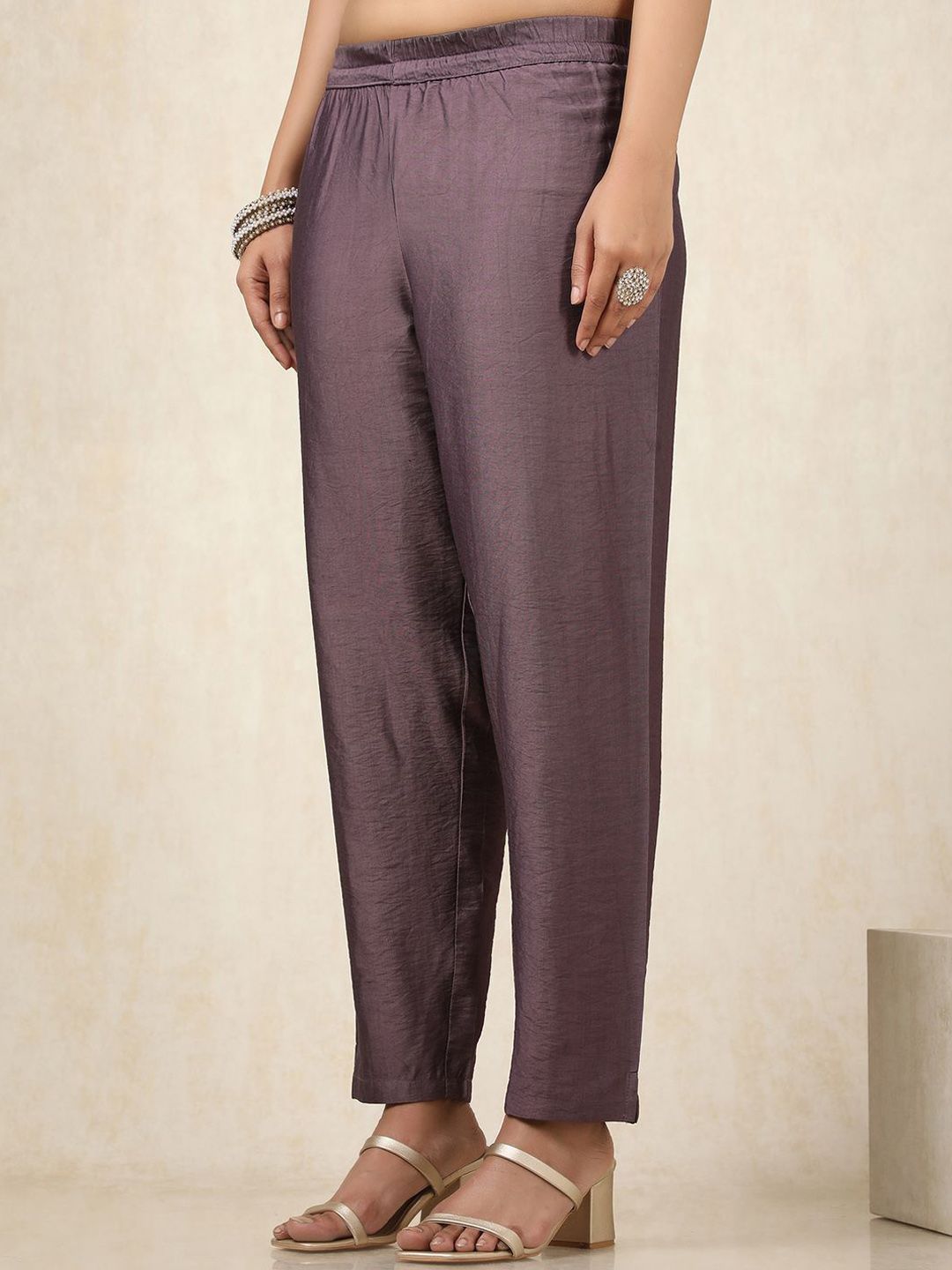 Dhiyona SO Women's Ethnic Motifs Woven Design Kurta With Trousers & Dupatta