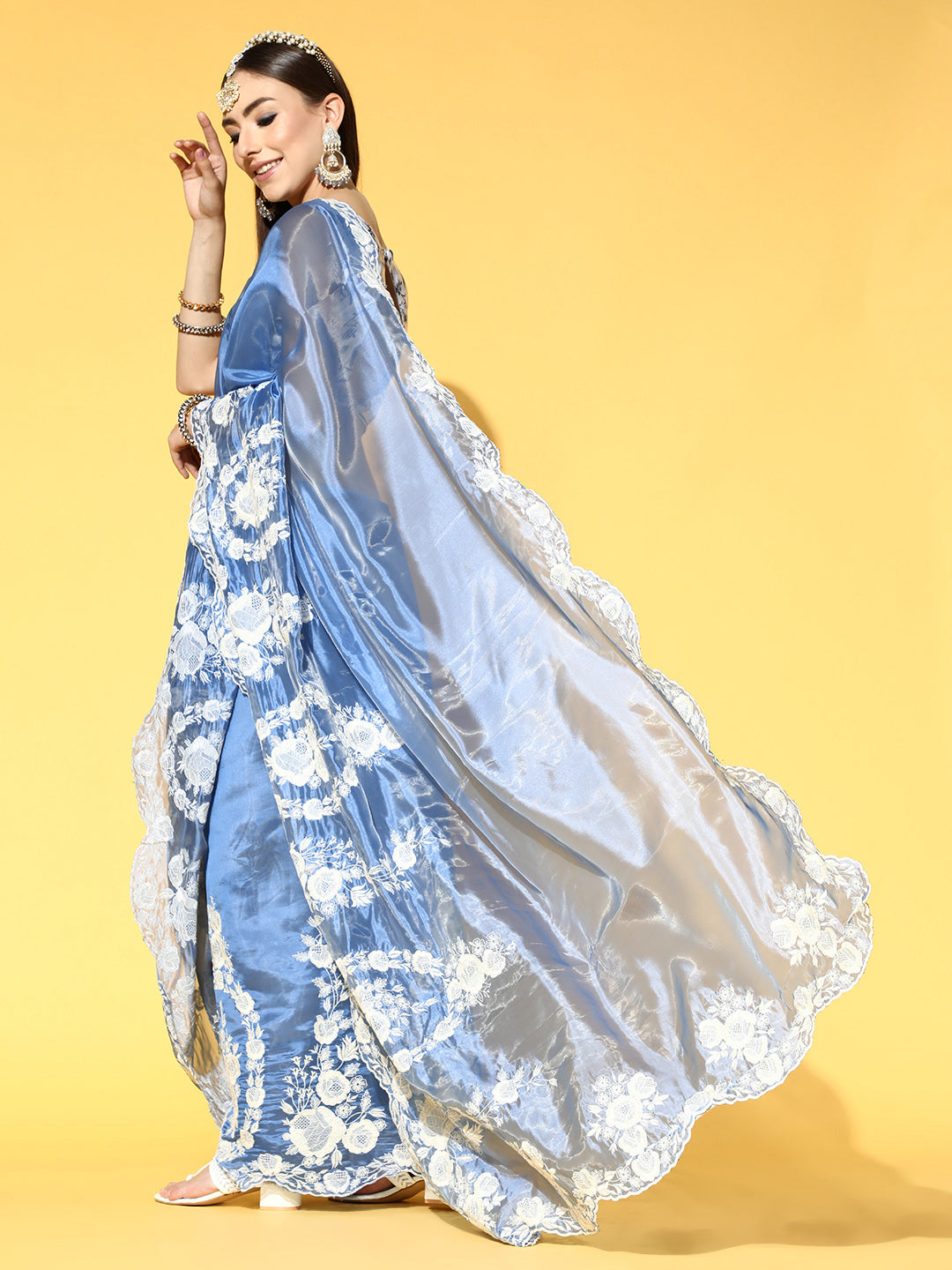 Women's Organza Blue Embroidered Designer Saree With Blouse Piece