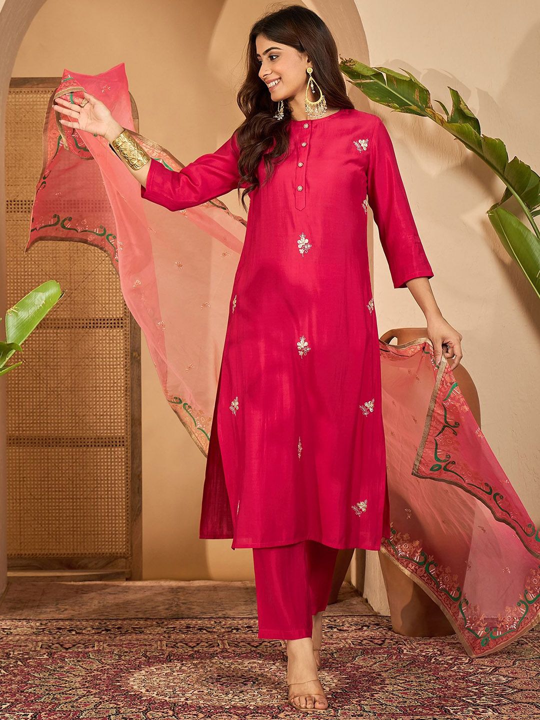Dhiyona SN Women's Embroidered Gota Work Straight Kurta & Trousers With Dupatta