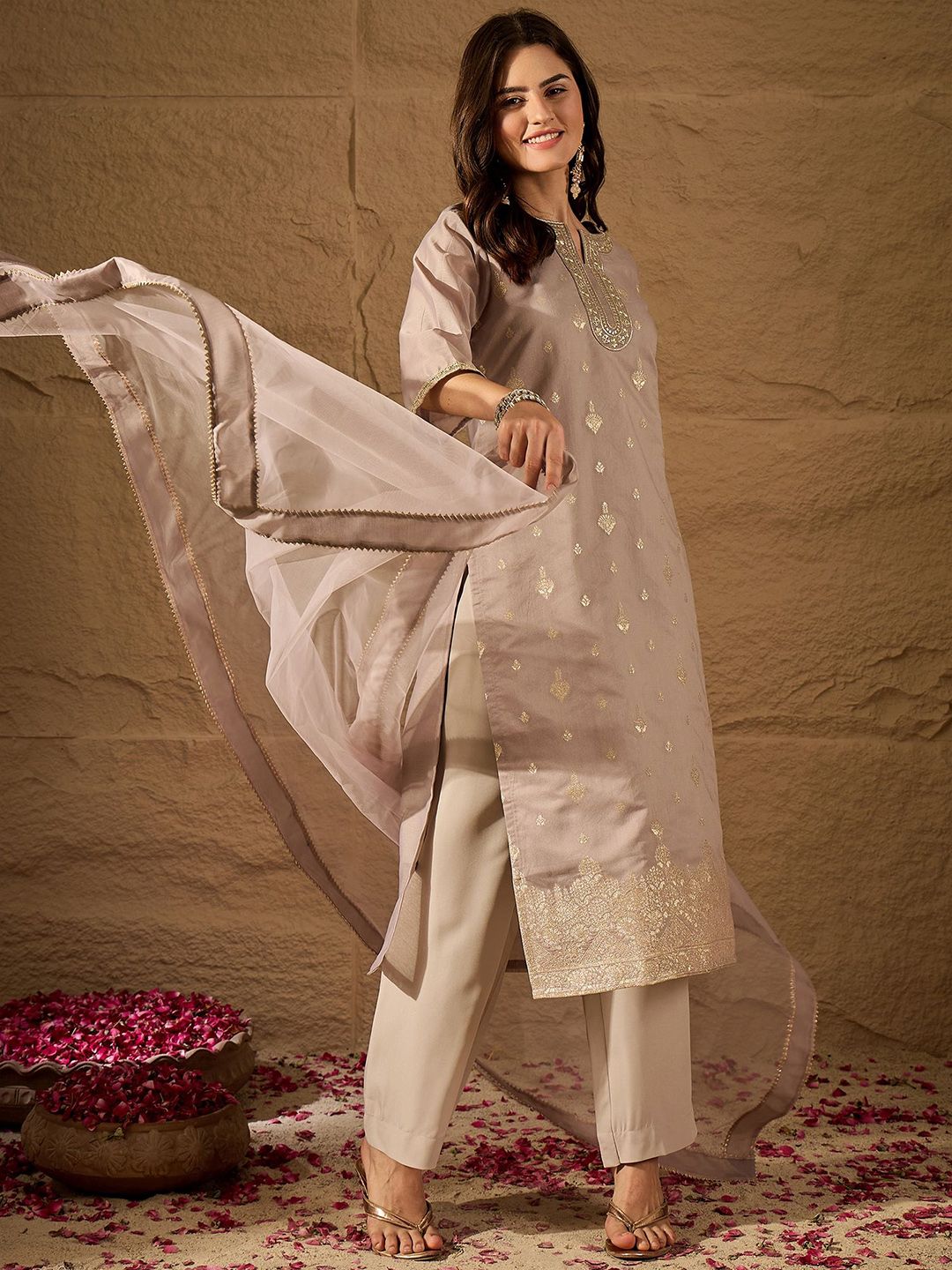 Dhiyona PD Women Women Embroidered Straight Kurta With Trousers & Dupatta
