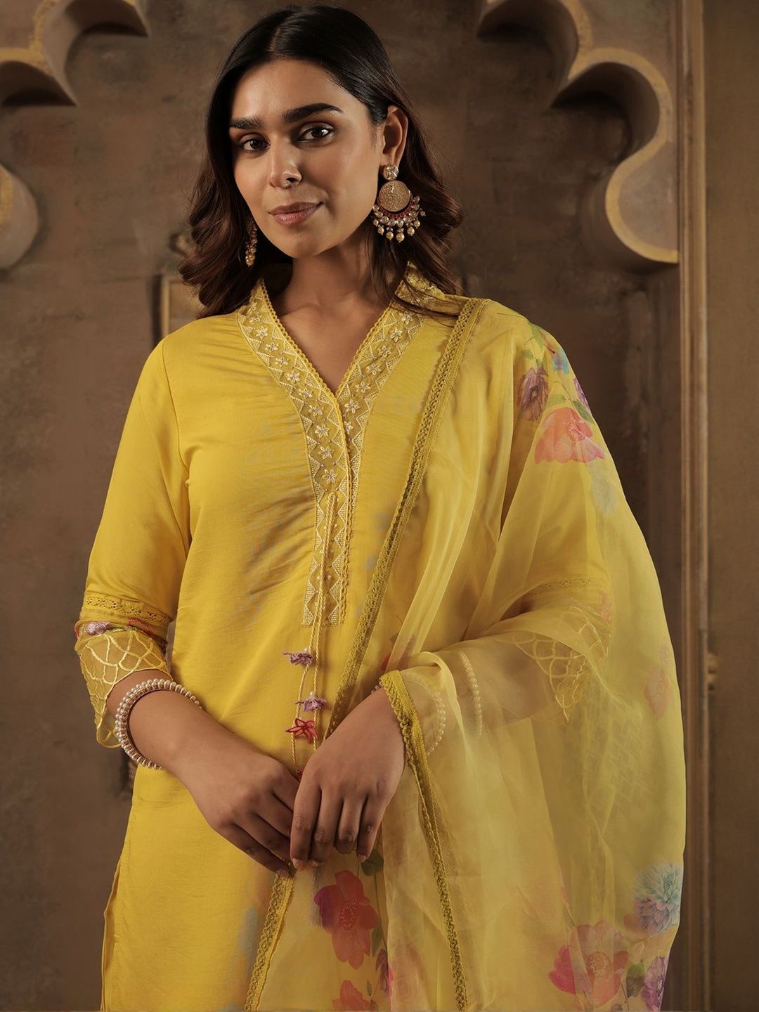 Women Floral Embroidered Kurta with Trousers & Dupatta