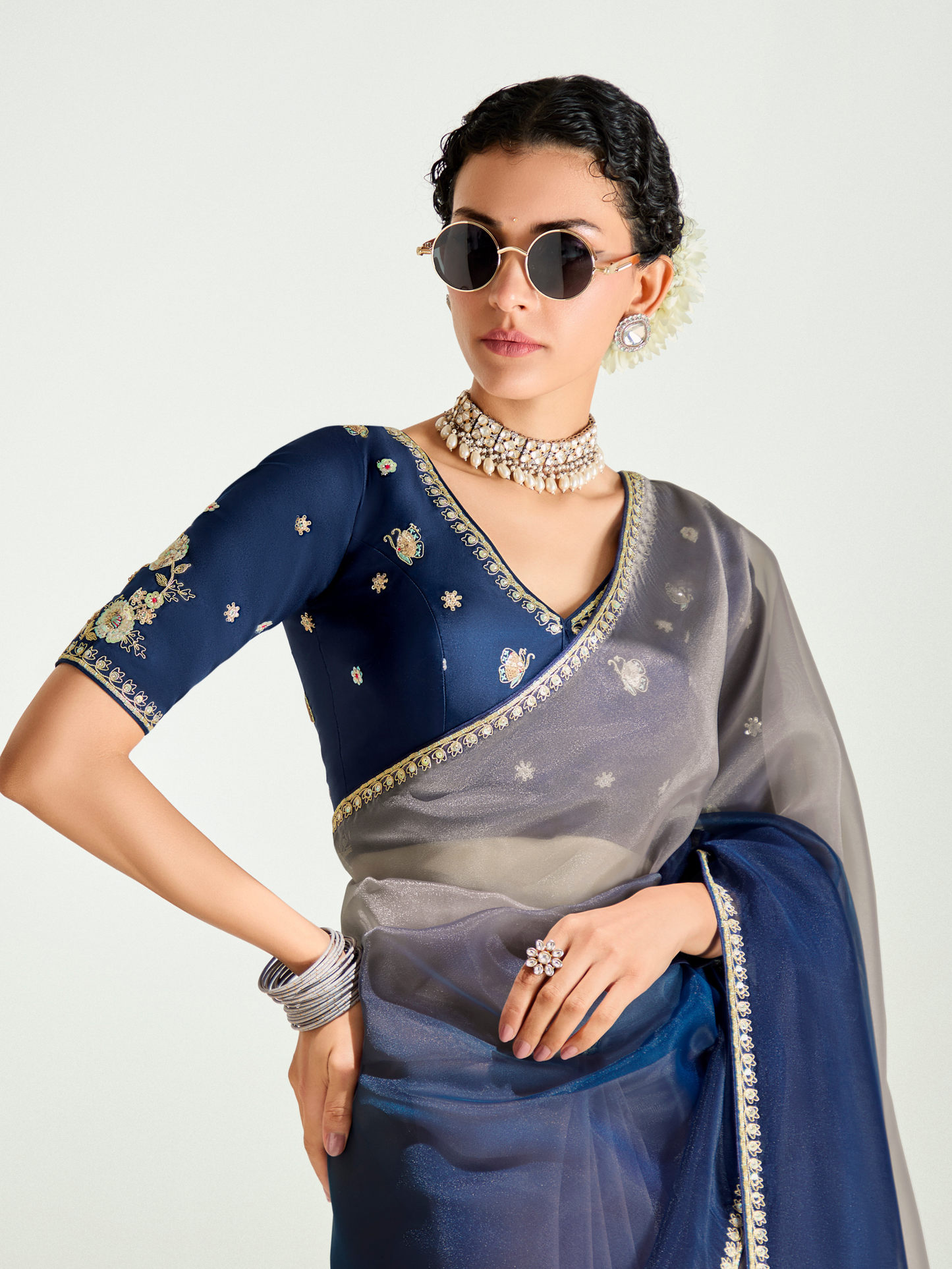 Dhiyona KM Women Royel Blue Shade Organza Saree