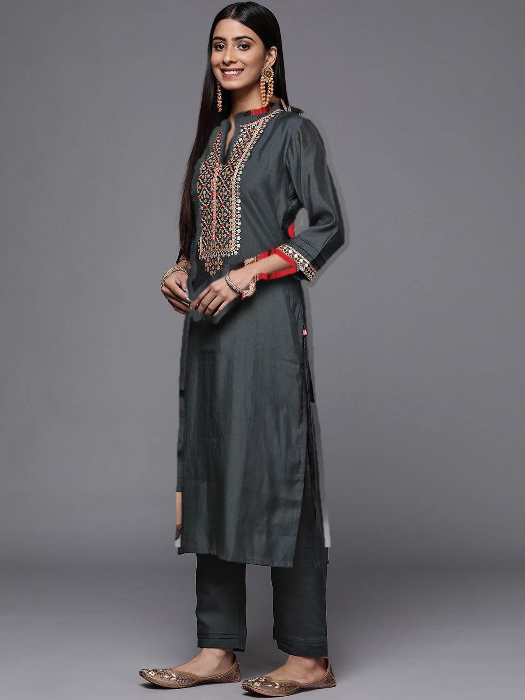Dhiyona VR Women's Grey Embroidered Kurta Paired With Tonal Bottom And Contrast Dupatta