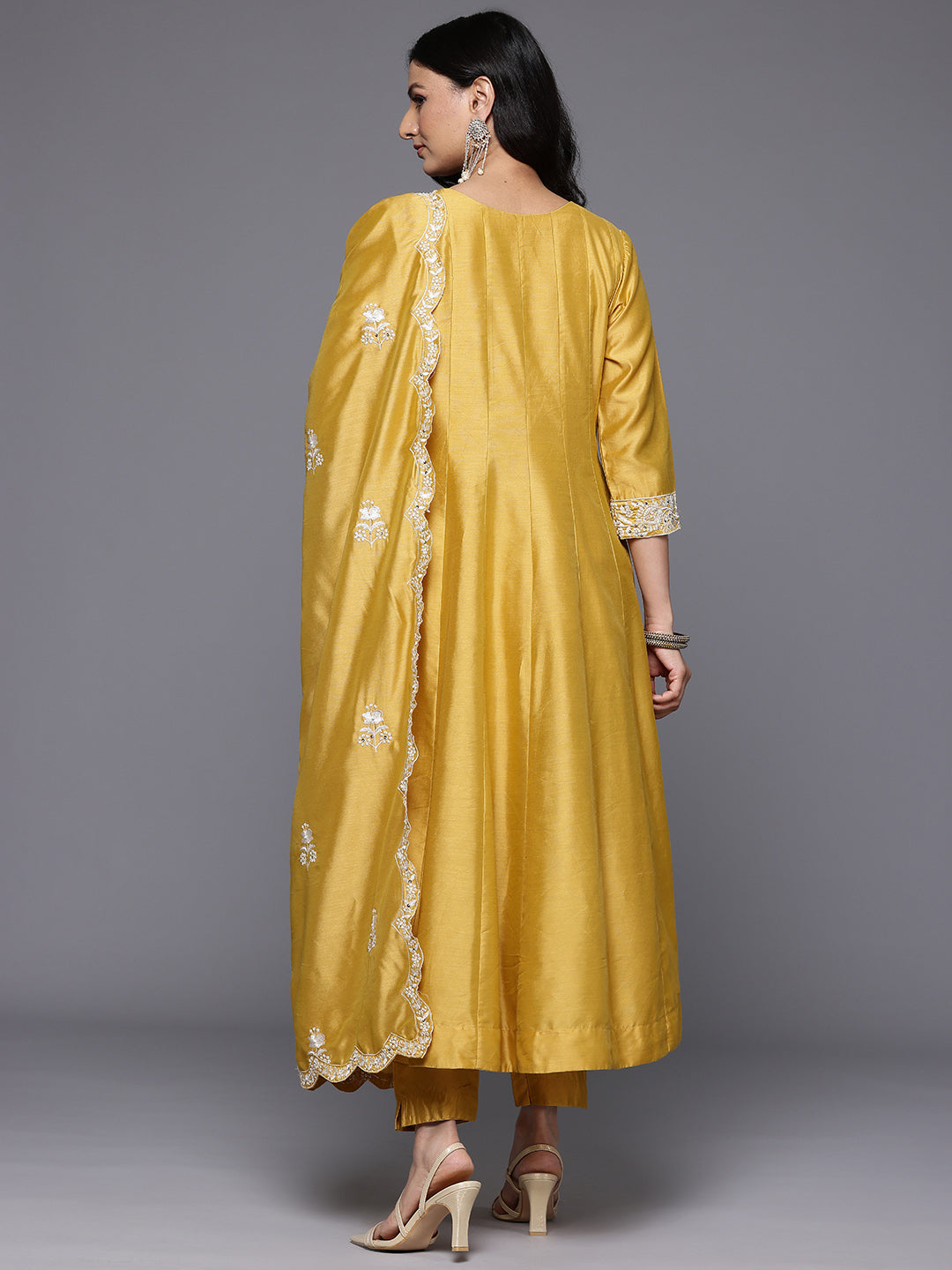 Dhiyona VR Women's Yellow Floral Thread Embroidered Anarkali Kurta Paired With Bottom And Dupatta