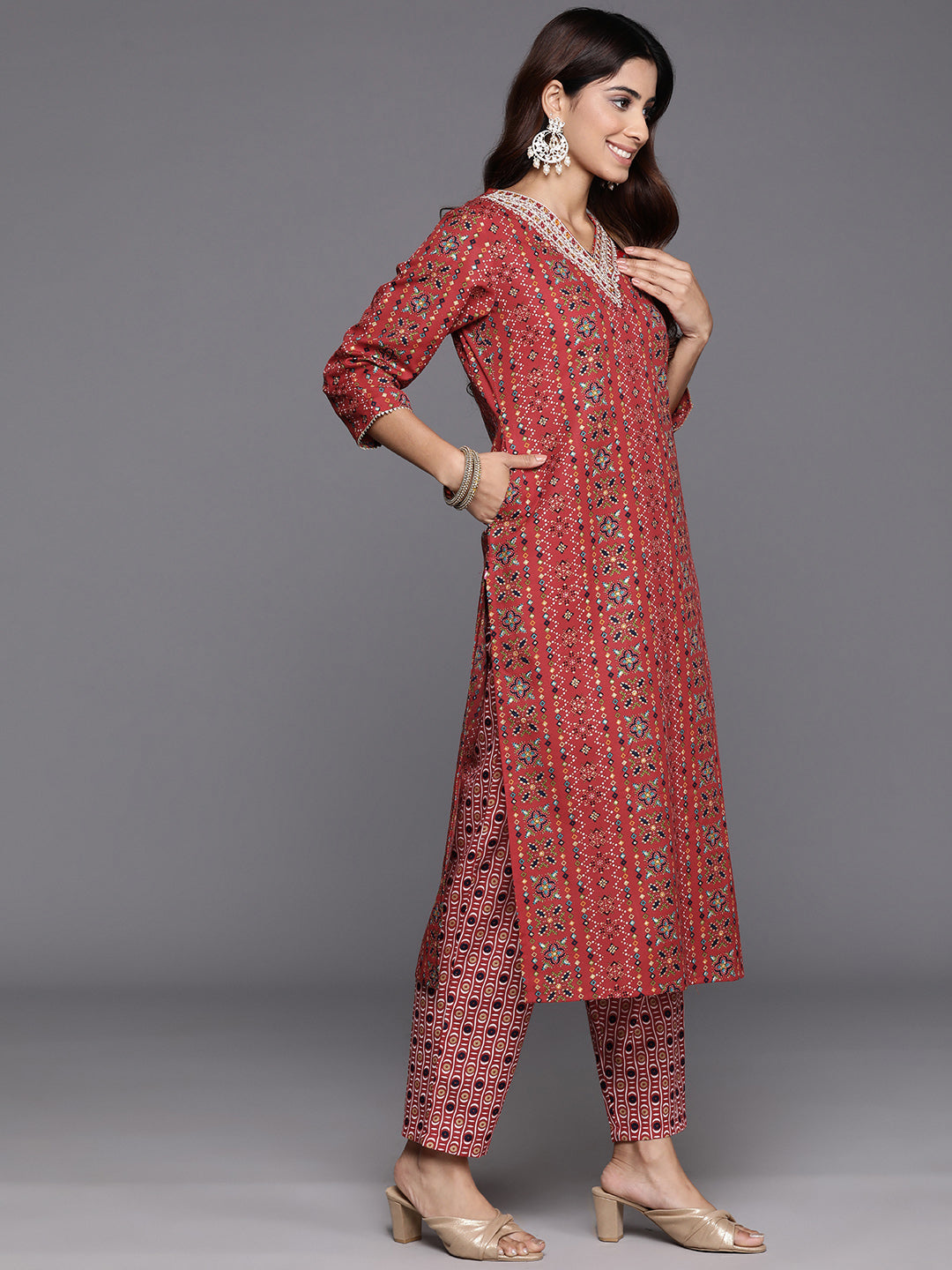 Dhiyona VR Women's Red Printed V-Neck Embroidered Kurta With Bottom And Dupatta