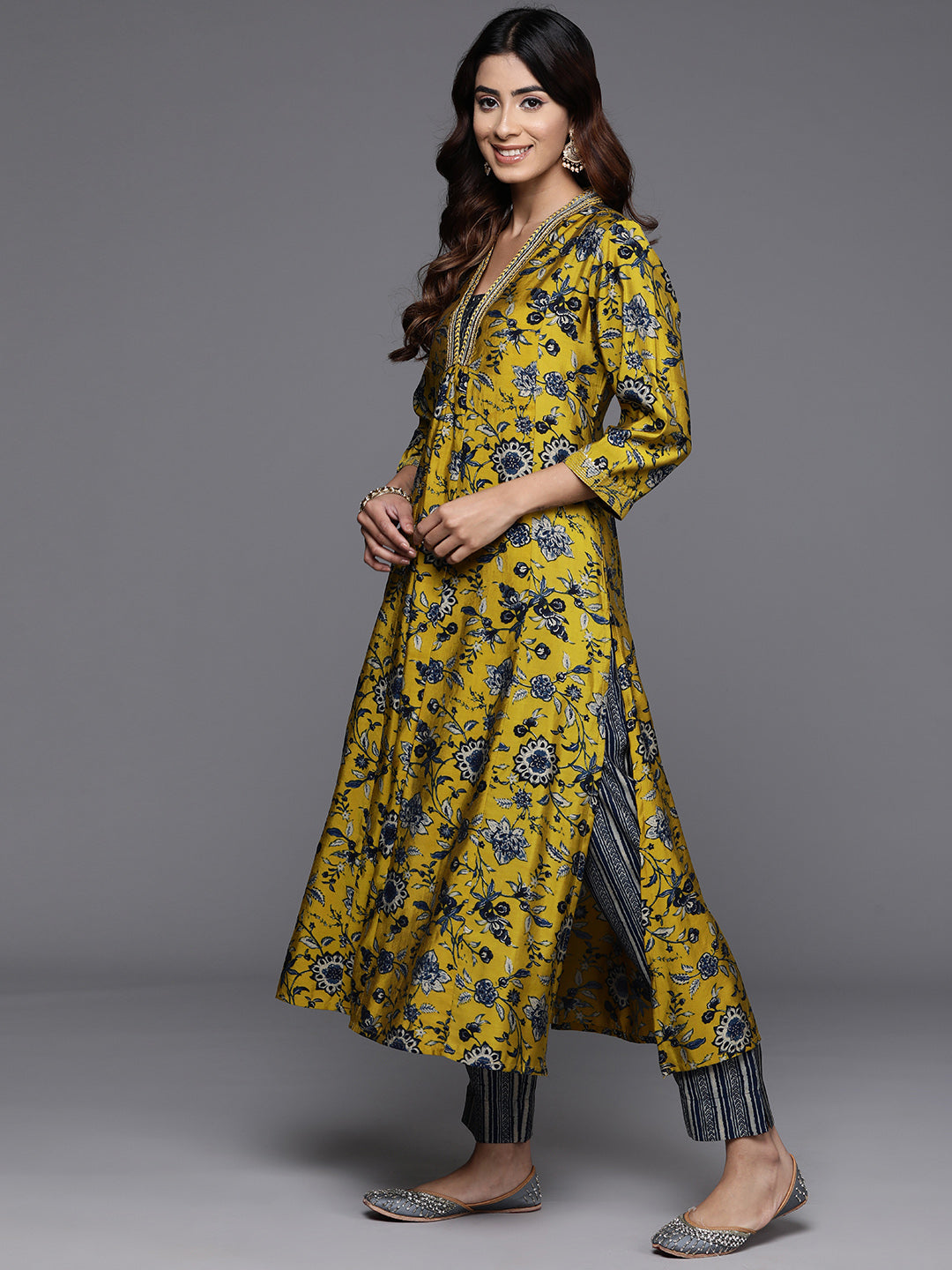 Dhiyona VR Women's Mustard Floral Printed Embellished Kurta With Bottom And Dupatta