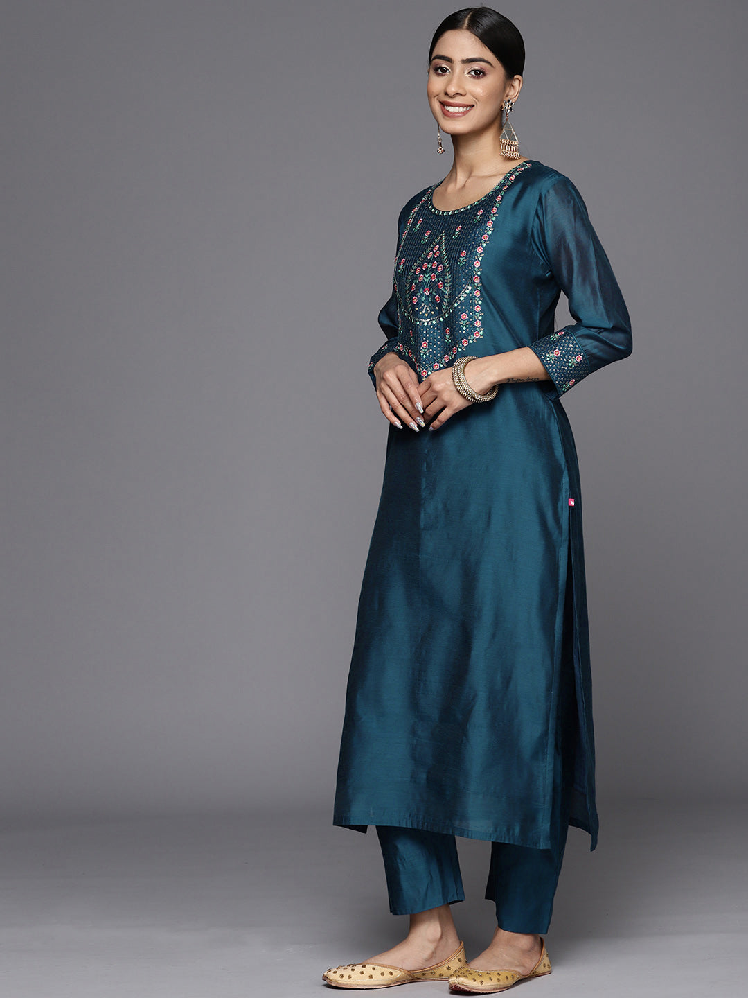 Dhiyona VR Women's Teal Embroidered Straight Kurta Paired With Tonal Bottom And Dupatta With Four Side Fringes