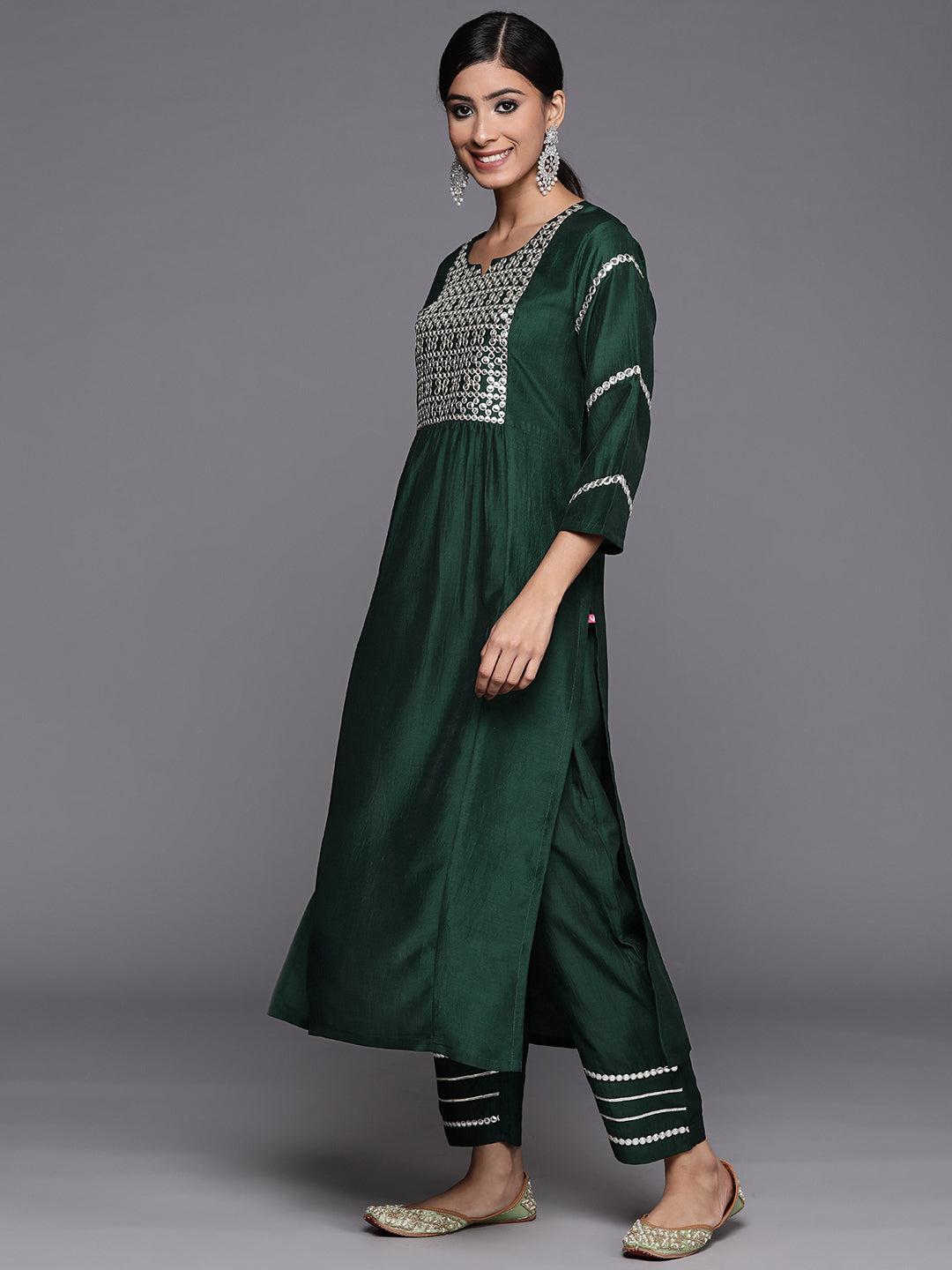 Dhiyona VR Women's Varaanga Green Embroidered Kurta With Tonal Bottom And Tonal Chiffon Dupatta