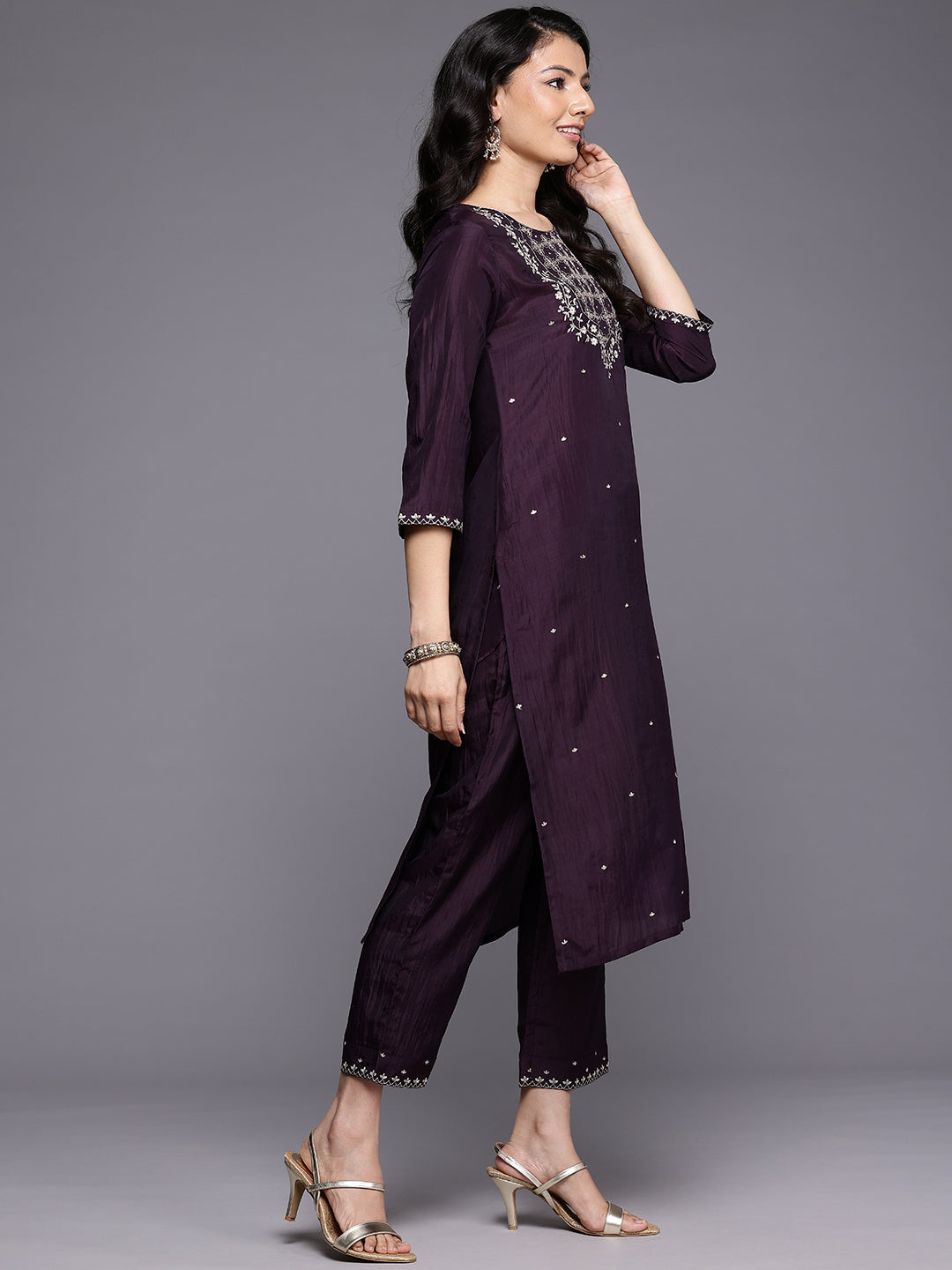 Dhiyona VR Women's Purple Thread Embroidered Sequins Embellished Straight Kurta Paired With Bottom And Dupatta