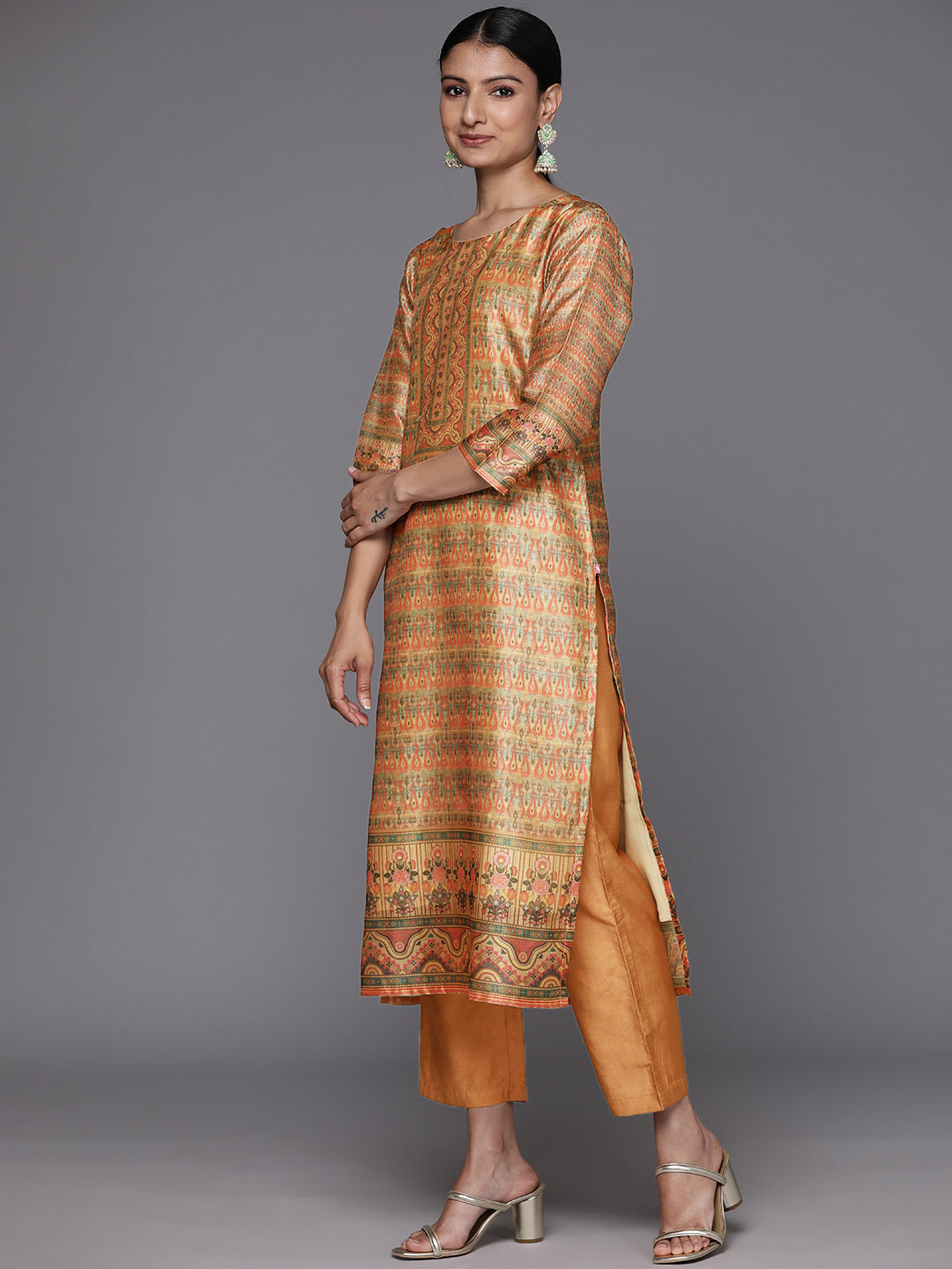 Dhiyona VR Women's Coral Printed, Straight Kurta Paired With Tonal Bottom And Printed Dupatta