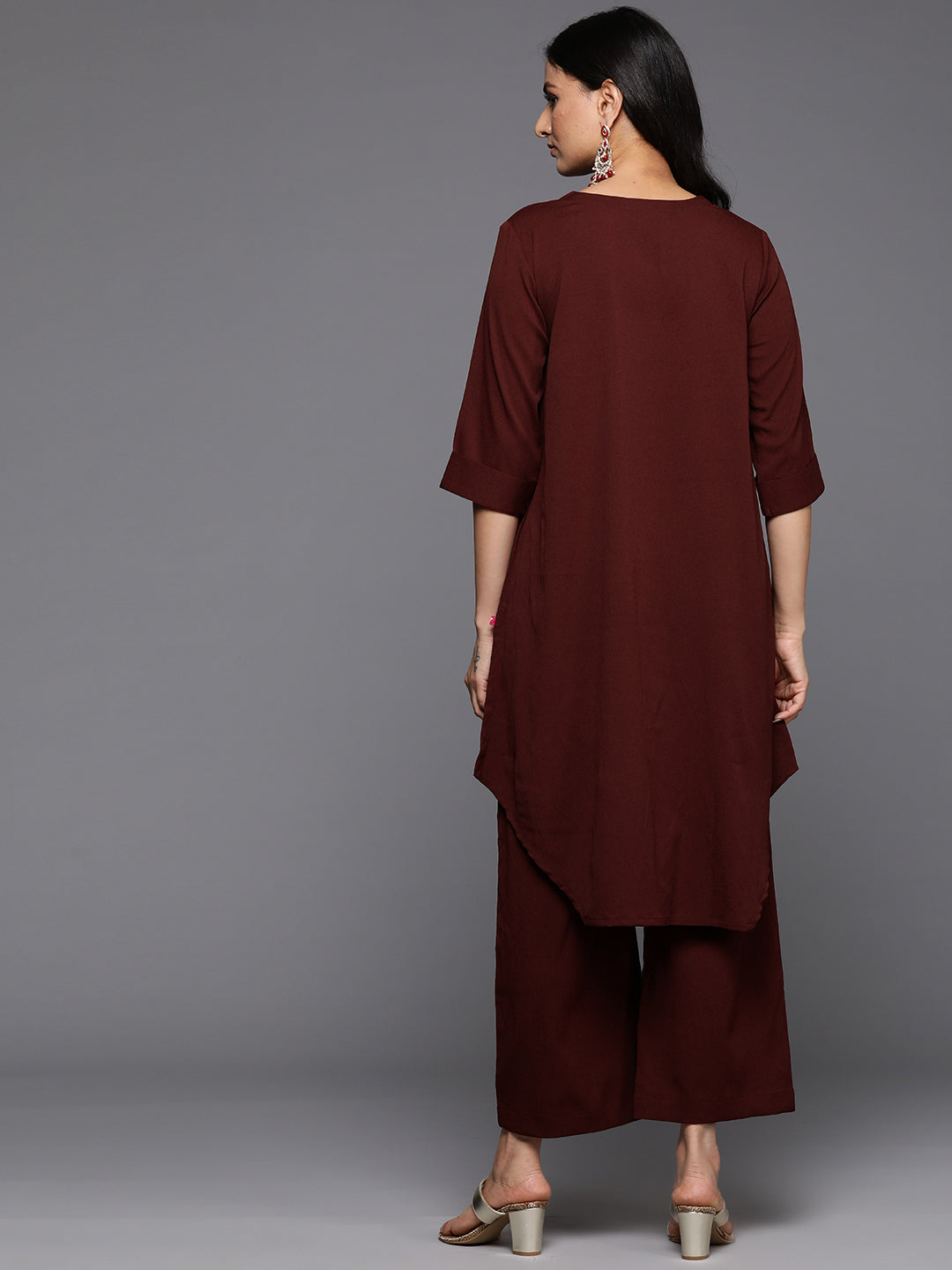 Dhiyona VR Women's Maroon V Neck Kurta Set
