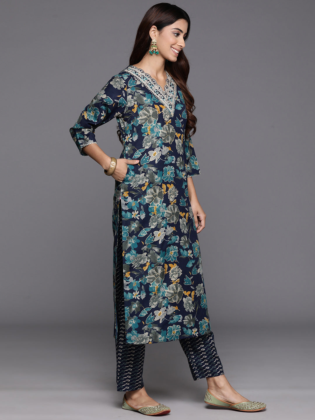 Dhiyona VR Women's Blue Floral Print And Embroidered Kurta With Bottom And Dupatta