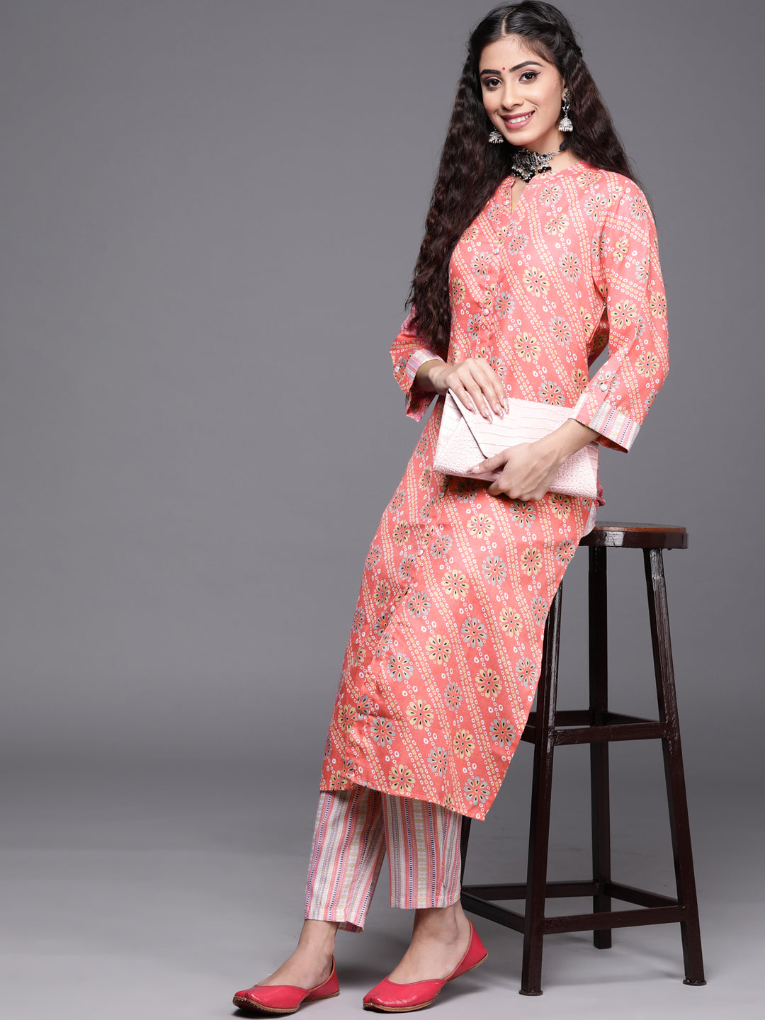 Dhiyona VR Women's Kurta With Button Down Paired With Vertical Strip Printed Pant