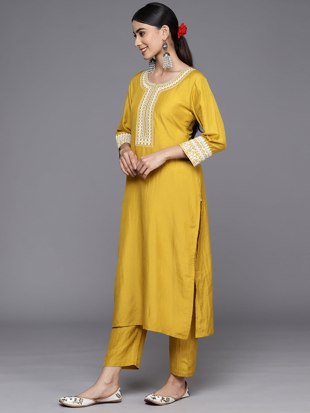 Dhiyona VR Women's Yellow Embroidered Kurta With Tonal Bottom And Tonal Dupatta