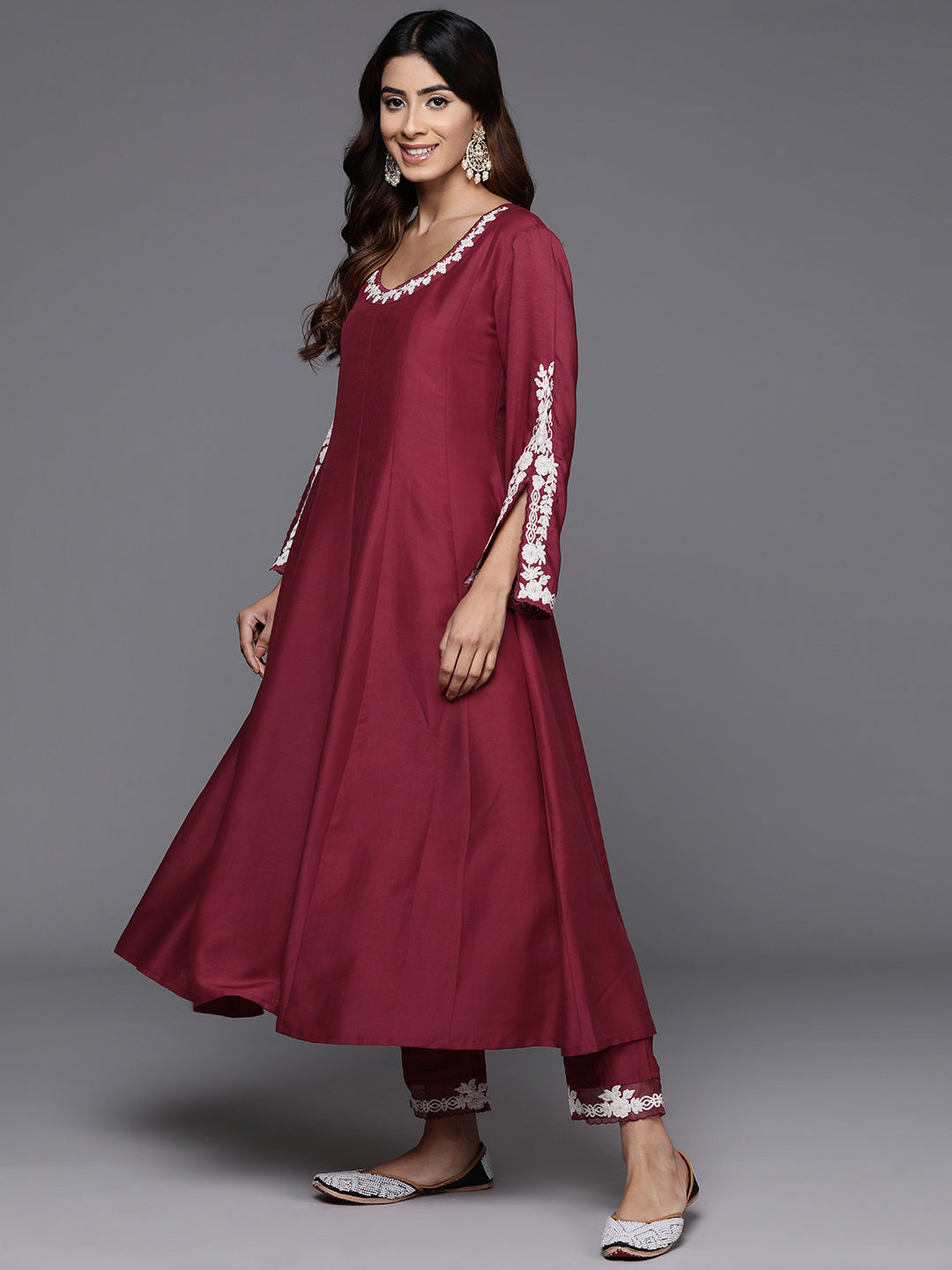 Dhiyona VR Women's Thread Embroidered Round Neck With Full Sleeve Anarkali Kurta Paied With Tonal Bottom And Dupatta