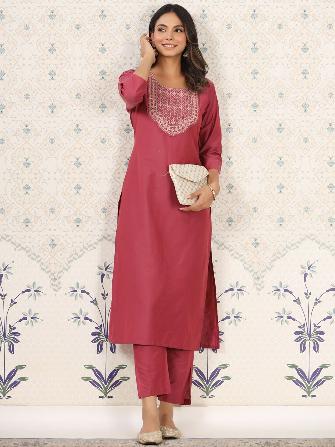 Dhiyona OD Floral Embroidered Kurta