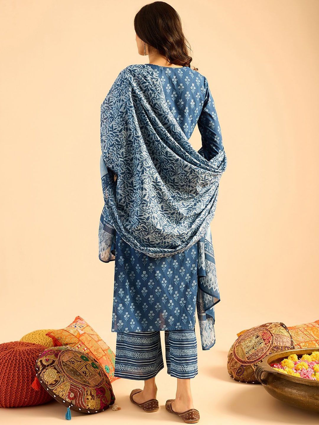 Dhiyona IE Blue Floral Printed V-Neck Pure Cotton Straight Kurta with Palazzo & Dupatta