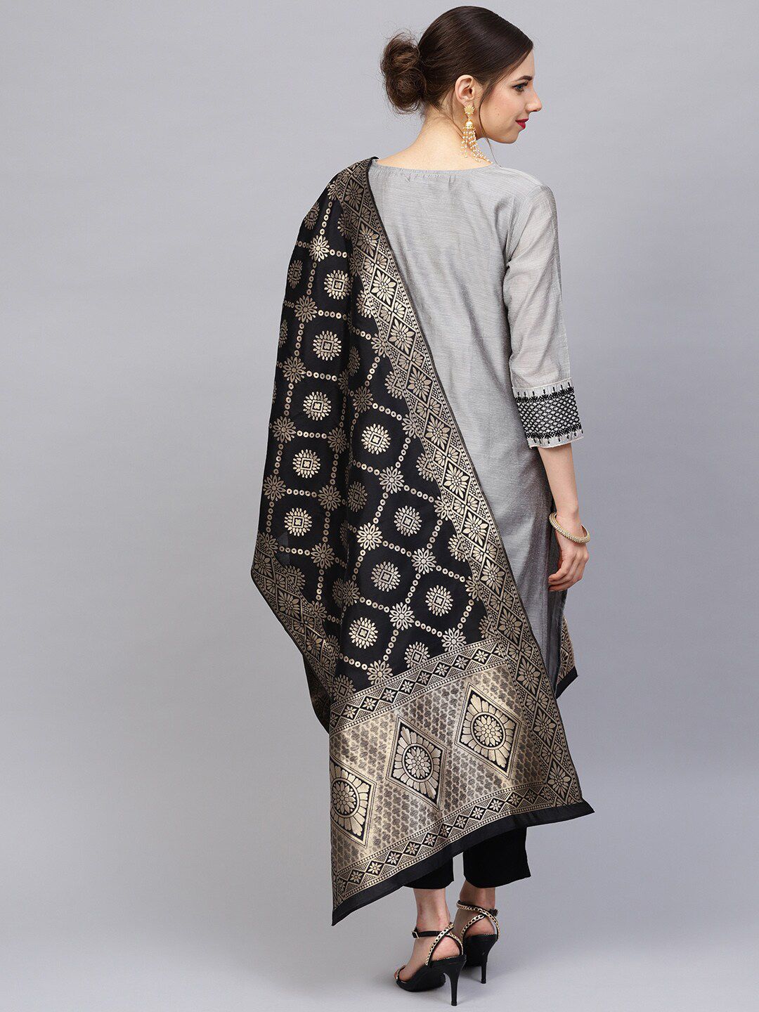 Dhiyona VA Women's Grey & Black Zari & Thread Work Kurta with Trousers & Dupatta