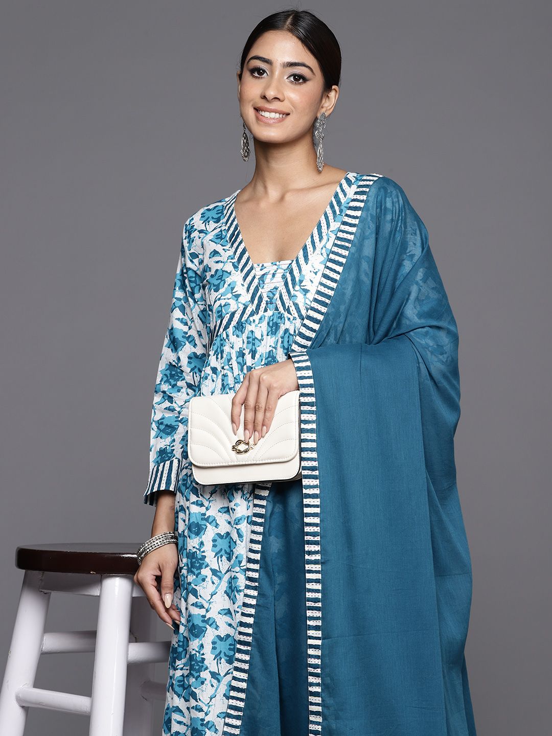 Dhiyona VA Women'sPrinted Regular Kantha Work Pure Cotton Kurta with Palazzos & Dupatta